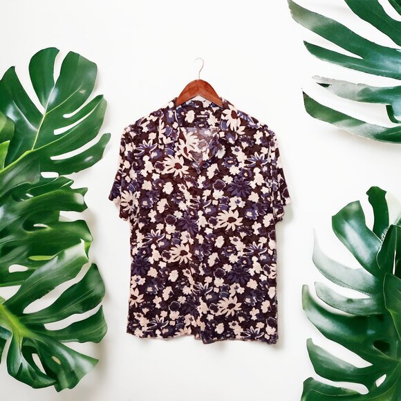 Express ★ Men's Rayon Short Sleeve Button-Up ★ Helsinki Gothic Floral Print - Picture 5 of 5